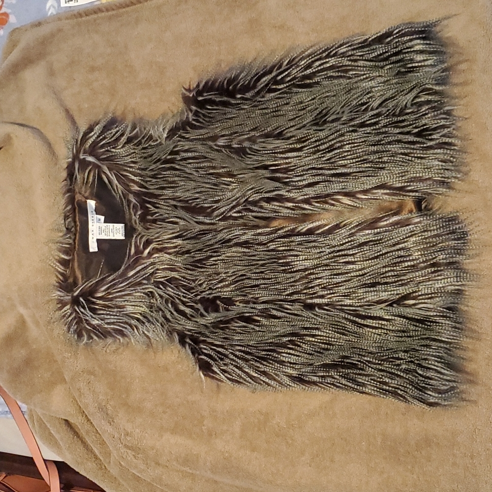 MaxStudio| Faux Feather Vest